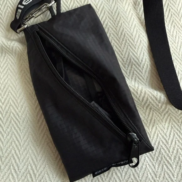 Alexander Wang crossbody with Logo Strap - Picture 3 of 3